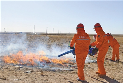 “人防+技防”织密安全网章家巷社区才智看护茕居白叟