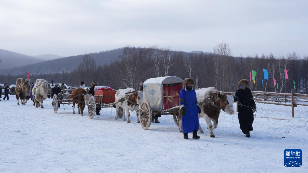 迎新年冰雪那达慕“燃动”洁白草原