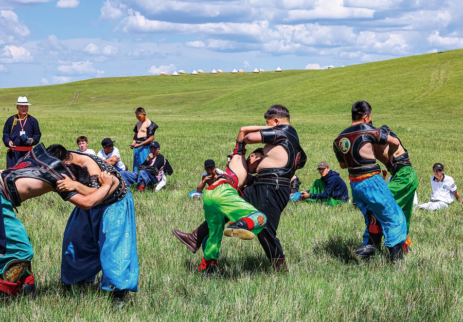 草原上的红色文化