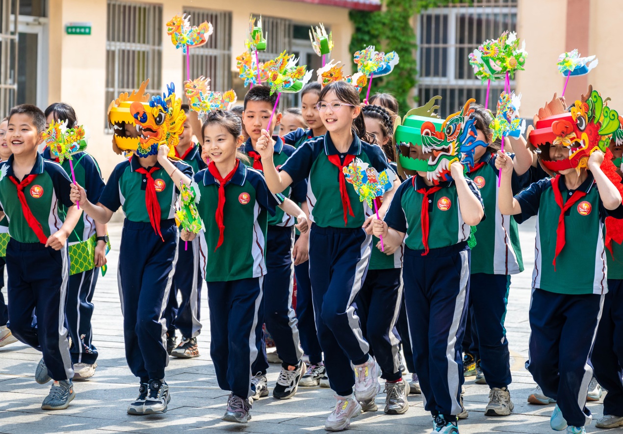 呼和浩特：粽香童趣迎端午