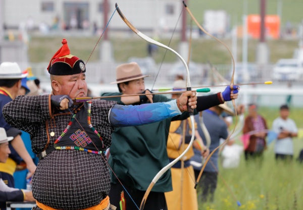 内蒙古民族射箭大赛在巴林右旗火热开赛