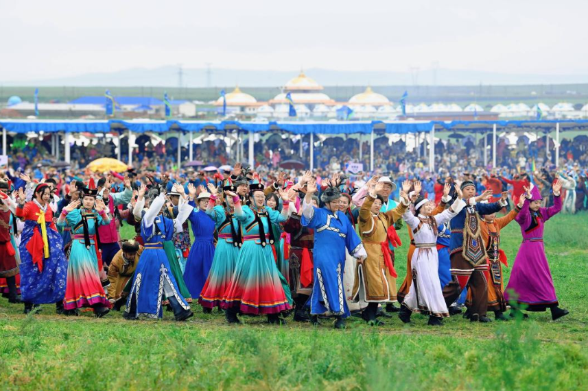 内蒙古草原那达慕5天旅游综合收入10.8亿元