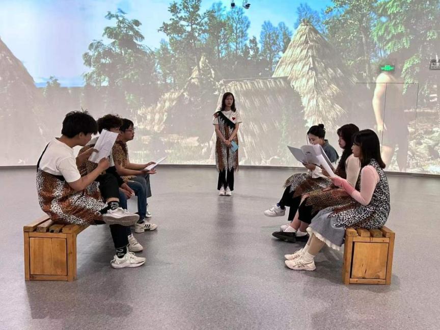 在内蒙古赤峰，与红山文化“对话”