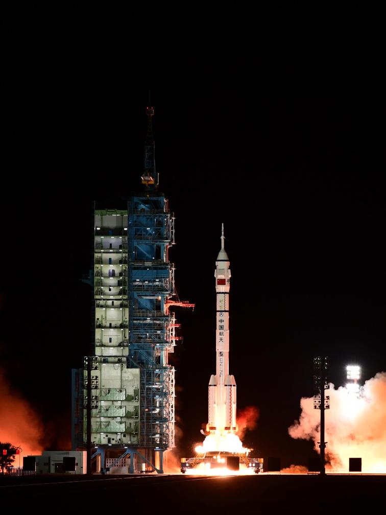 神舟二十一號載人飛船發射取得圓滿成功