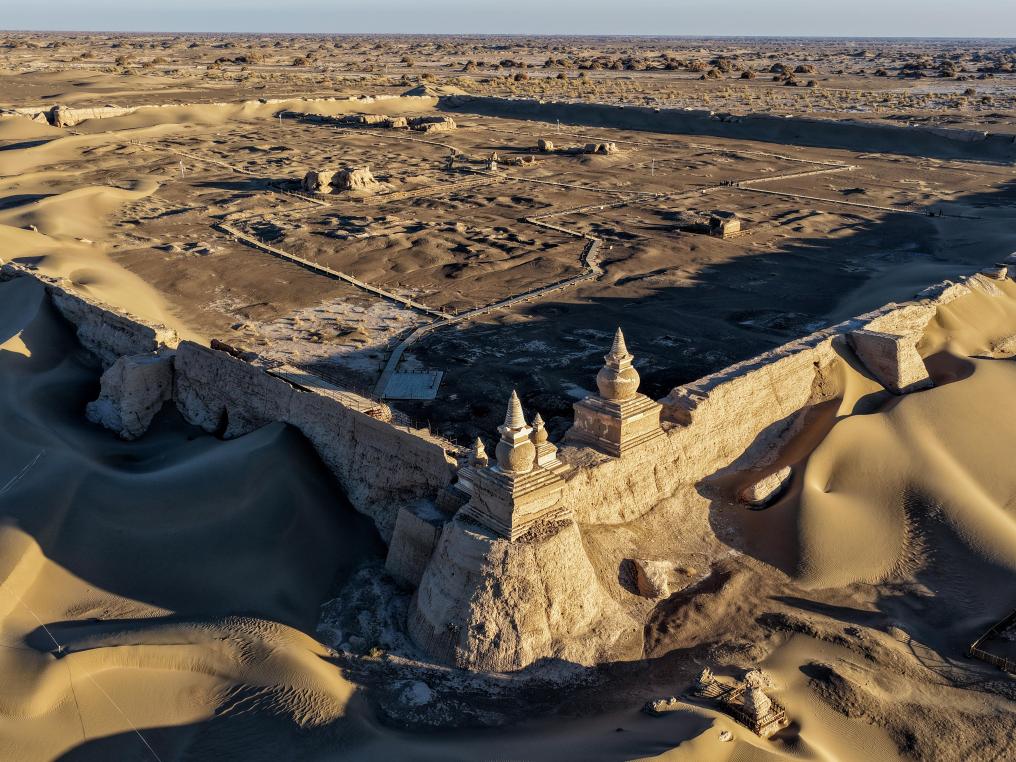 “活”起来的千年居延古城