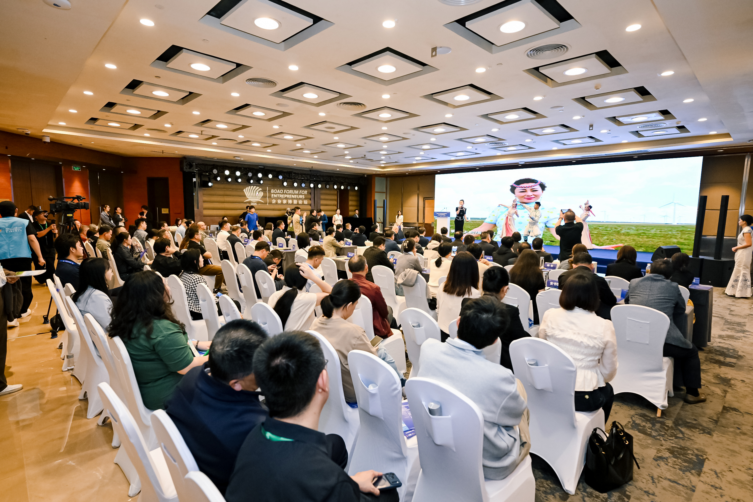 内蒙古草原优品品牌推介暨产销对接活动在海南举行