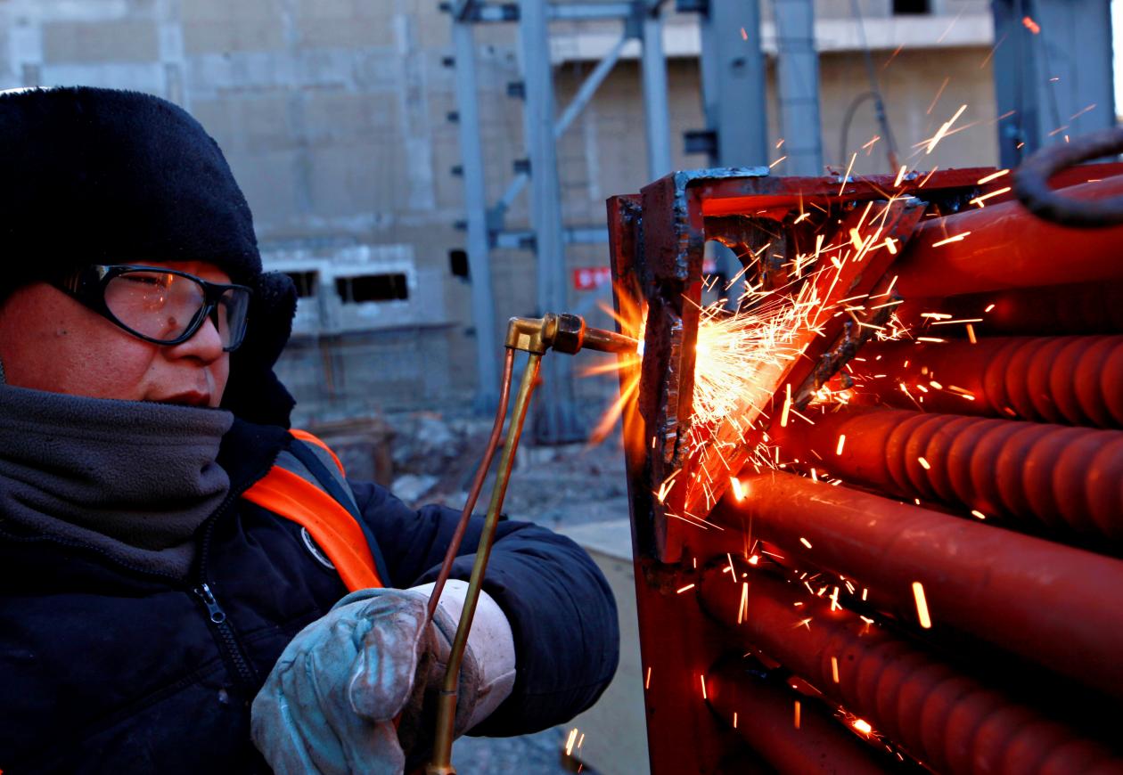 乌钢新能源项目战犹酣