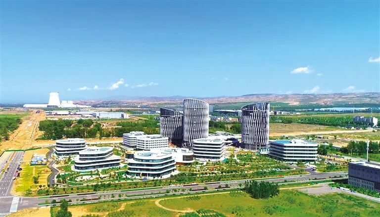 内蒙古传播名片｜数据跨草原 信号通戈壁