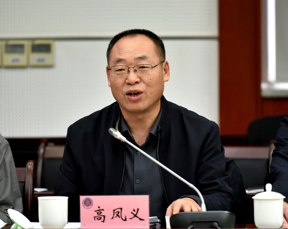 高凤义：《内蒙古凭什么》是连接内蒙古与外界的桥梁