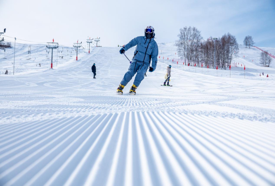 内蒙古：冰雪文旅“热度”飙升