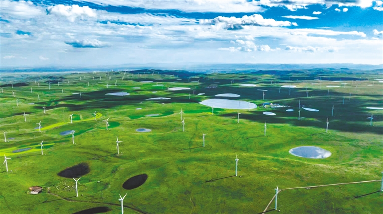 内蒙古察哈尔右翼中旗：阴山脚下觅文踪