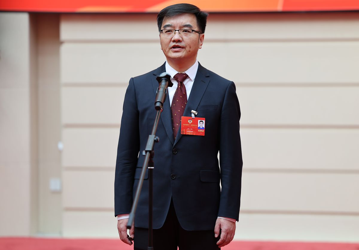 读懂内蒙古丨政协委员黄占兵：“三化”协同发力 全力锻造“蒙”字标品牌