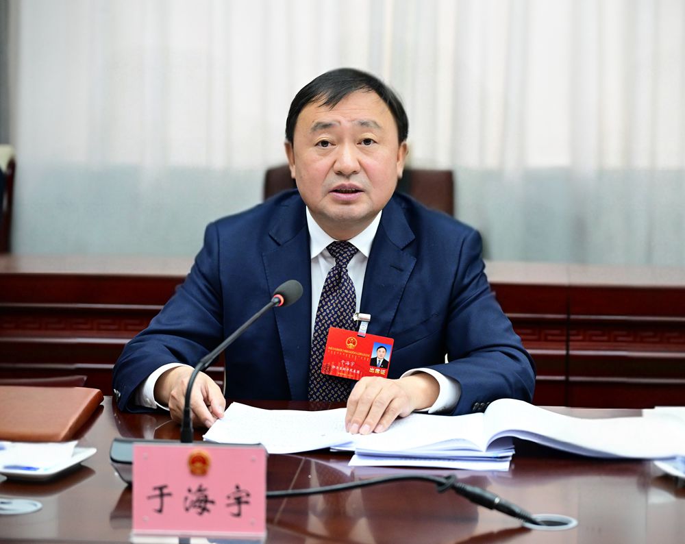 读懂内蒙古·新华访谈丨人大代表于海宇：建设“六个暖城” 为自治区高质量发展作更大贡献