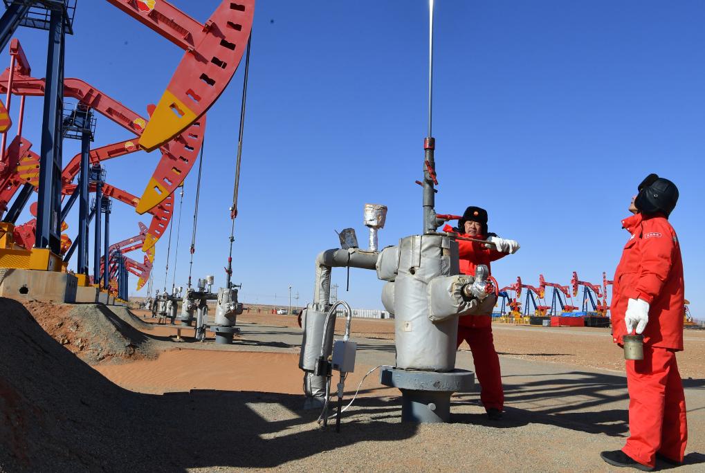 新春走基层｜沙漠深处，倾听油井“心跳”的石油人