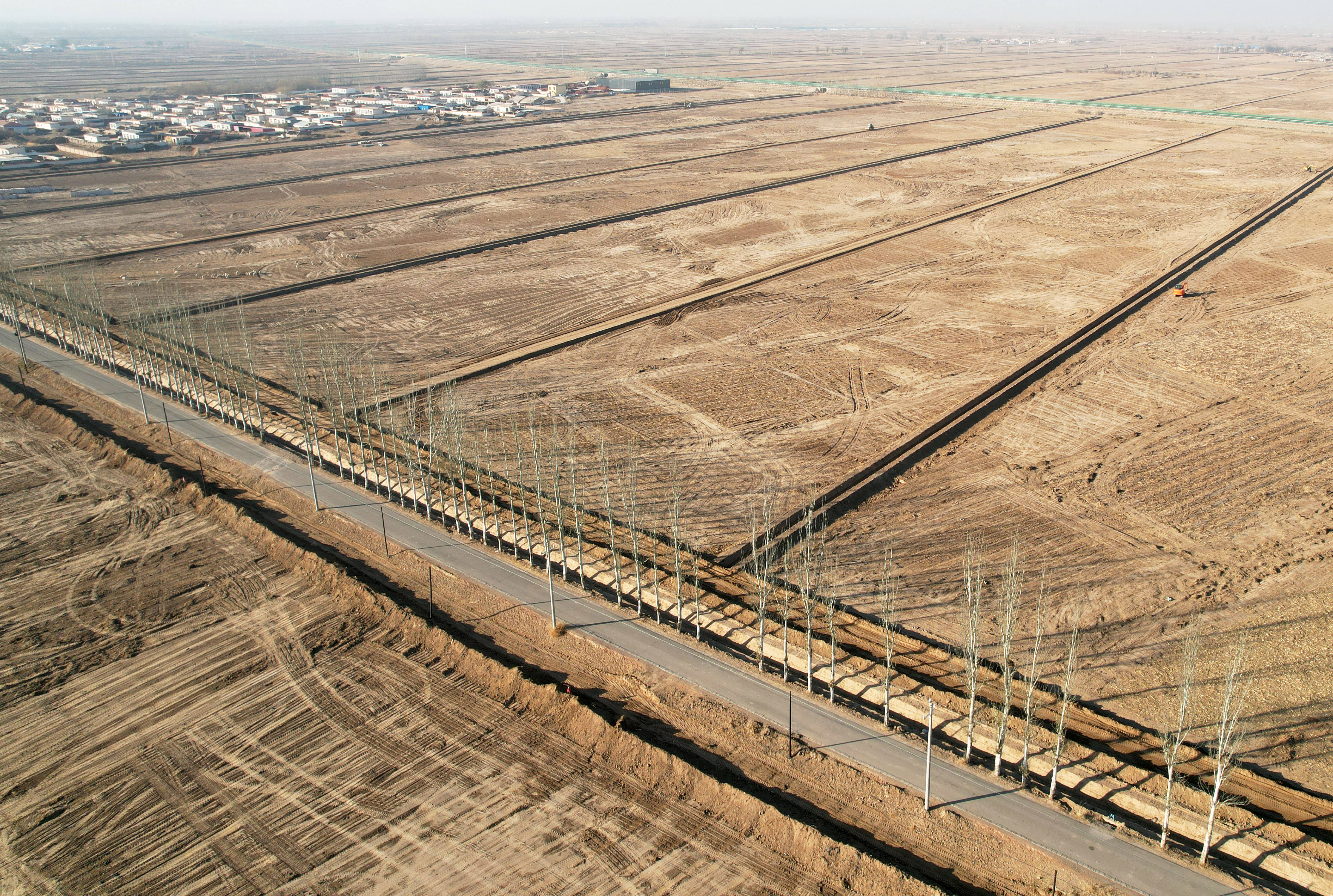 内蒙古召开农田水利暨高标准农田建设推进会