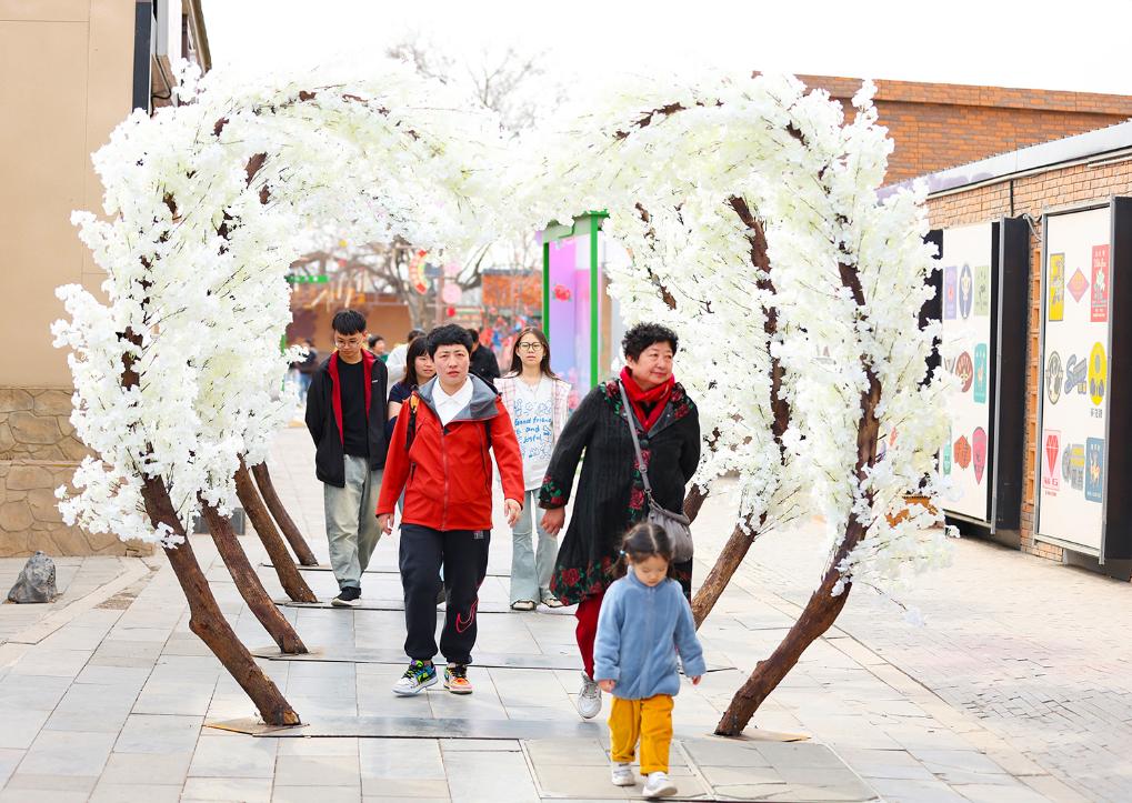 春风徐来 “鹿城”包头旅游升温