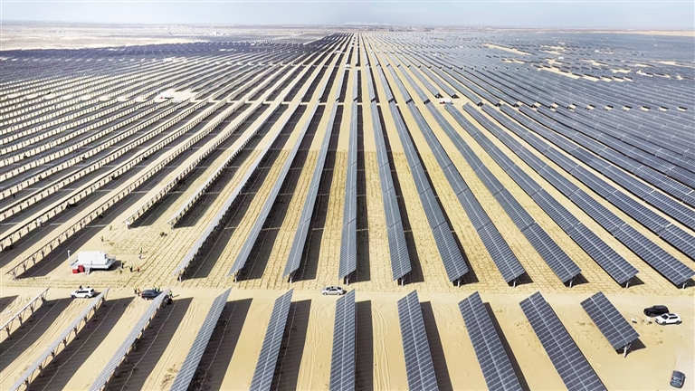 板上发电 板下“生金”