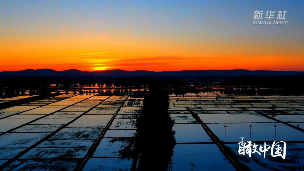 内蒙古：一城缤纷入画来