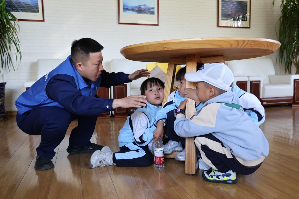 内蒙古突泉县：师幼研学防灾 安全