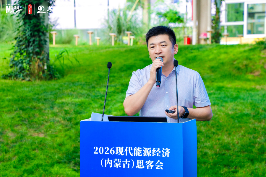 光伏板间“种”绿洲 “141”模式解治沙用水难题