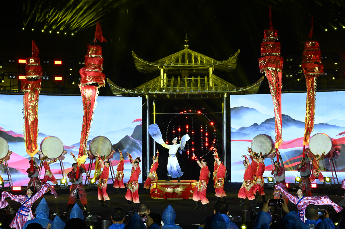 实景演出《青城明月照古今》在呼和浩特上演