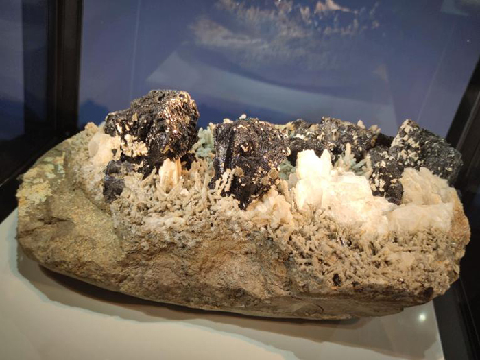 內蒙古的礦物“晶靈”