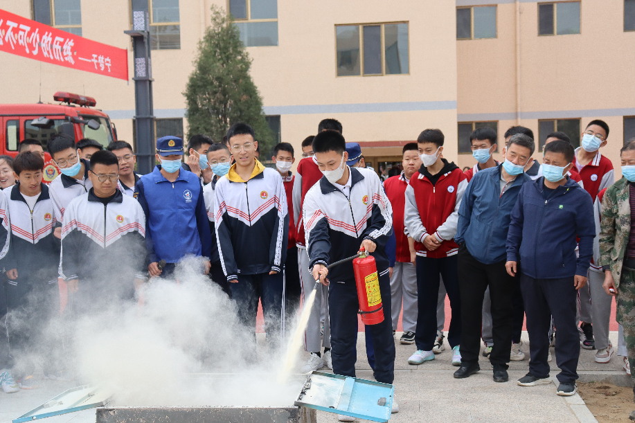 包头市消防救援支队广泛开展“北疆蓝焰”志愿服务活动